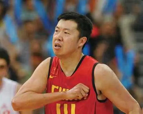 儿童篮球爱好者如何从小培养获奖能力_0